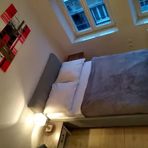 https://krakart-apartment.krakowhotelspoland.com